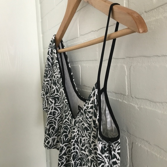 Club Monaco Maxi dress Asymmetrical Emmerillo White/Dark green fairy Flounce 00 - Picture 9 of 13